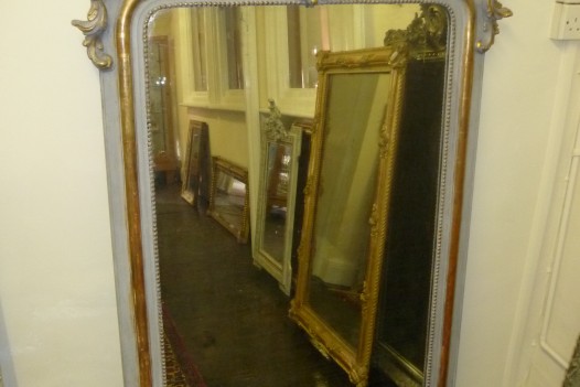 DECORATIVE OVERPAINTED FRENCH CHERUB MIRROR