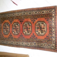 DECORATIVE PERSIAN RUG