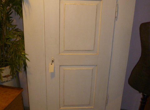 PAINTED PINE SINGLE DOOR CUPBOARD