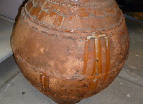 ANTIQUE SLIPWARE OLIVE POT