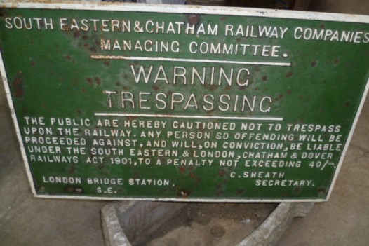 VINTAGE CAST IRON EASTERN & CHATHAM RAILWAY ” NO TRESPASSING  SIGN “