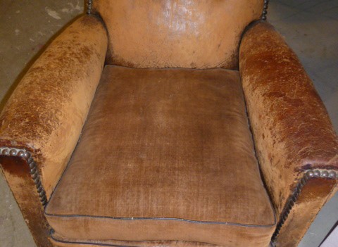 VINTAGE 1920S FRENCH LEATHER CLUB CHAIR