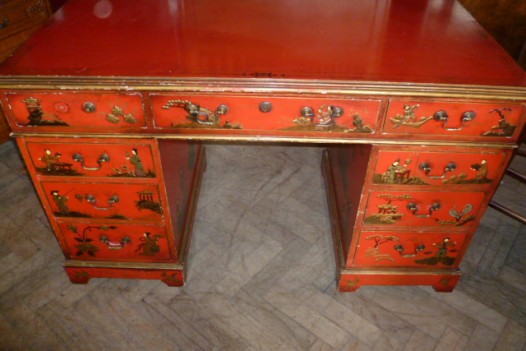 ANTIQUE CHINOISERIE LAQUERED PEDESTAL DESK