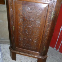ANTIQUE CARVED OAK CORNER CUPBOARD