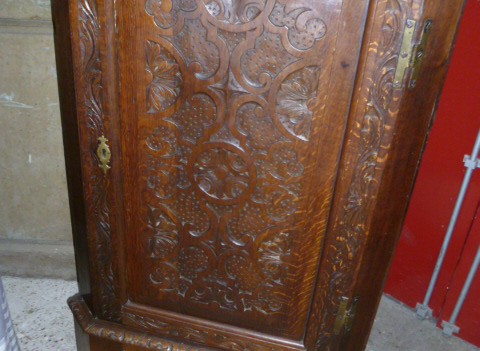 ANTIQUE CARVED OAK CORNER CUPBOARD