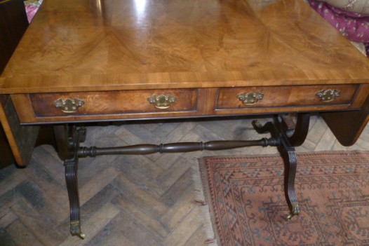 REGENCY STYLE SOFA TABLE