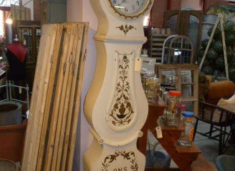 DECORATIVE SWEDISH PAINTED LONGCASE CLOCK