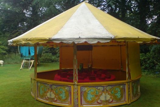 VINTAGE 1960S FUNFAIR STALL