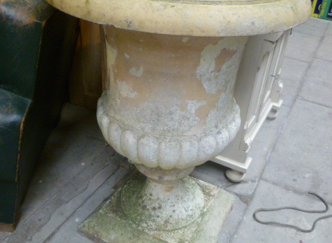 LARGE DECORATIVE ANTIQUE URN