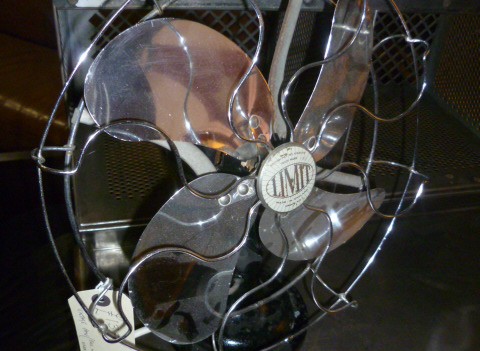 VINTAGE CHROME FAN (LIMIT)