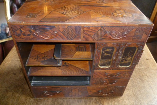 ANTIQUE INLAID CHINESE WORKBOX