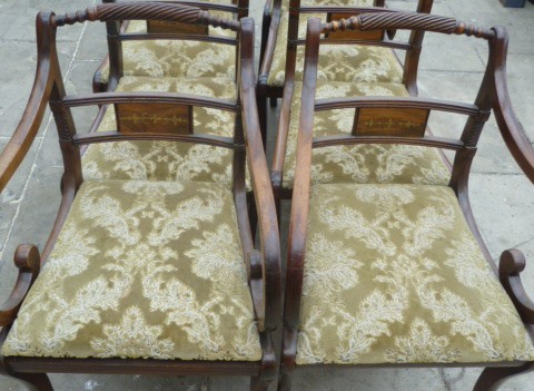 SET OF EIGHT REGENCY STYLE MAHOGANY DINING CHAIRS