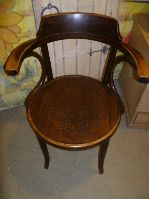 Antique Bentwood Carver Chair - Eras Of Style Eras Of Style Related Antiques - Antique Bentwood Carver Chair - Eras Of Style Eras Of Style