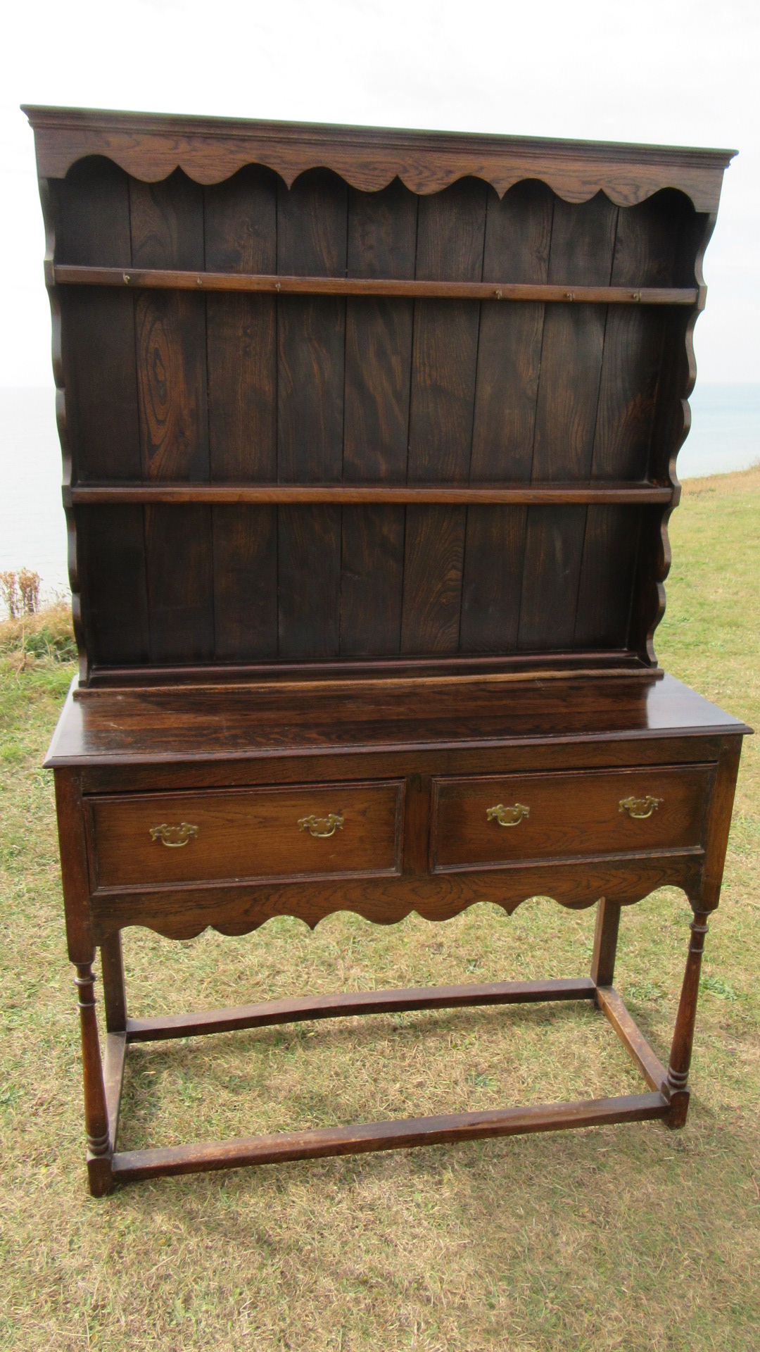 ANTIQUE COUNTRY OAK DRESSER