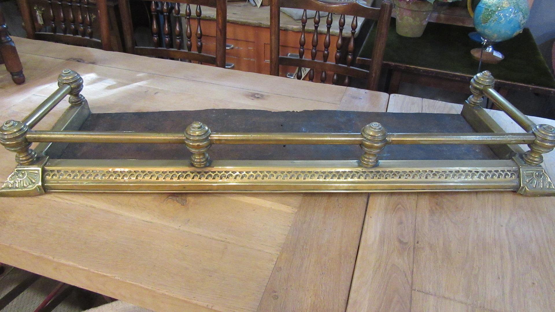 ANTIQUE VICTORIAN AESTHETIC MOVEMENT BRASS FENDER