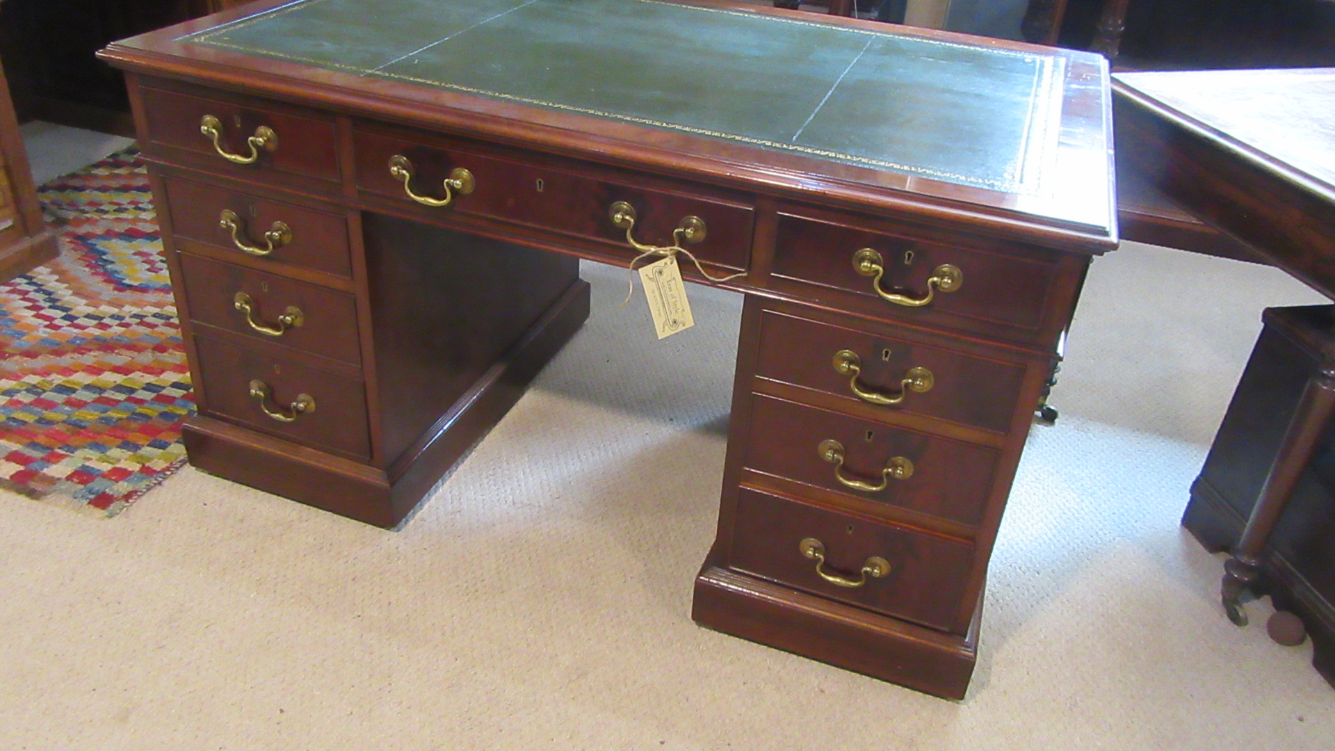 ANTIQUE HOBBS & CO MAHOGANY PEDESTAL WRITING DESK