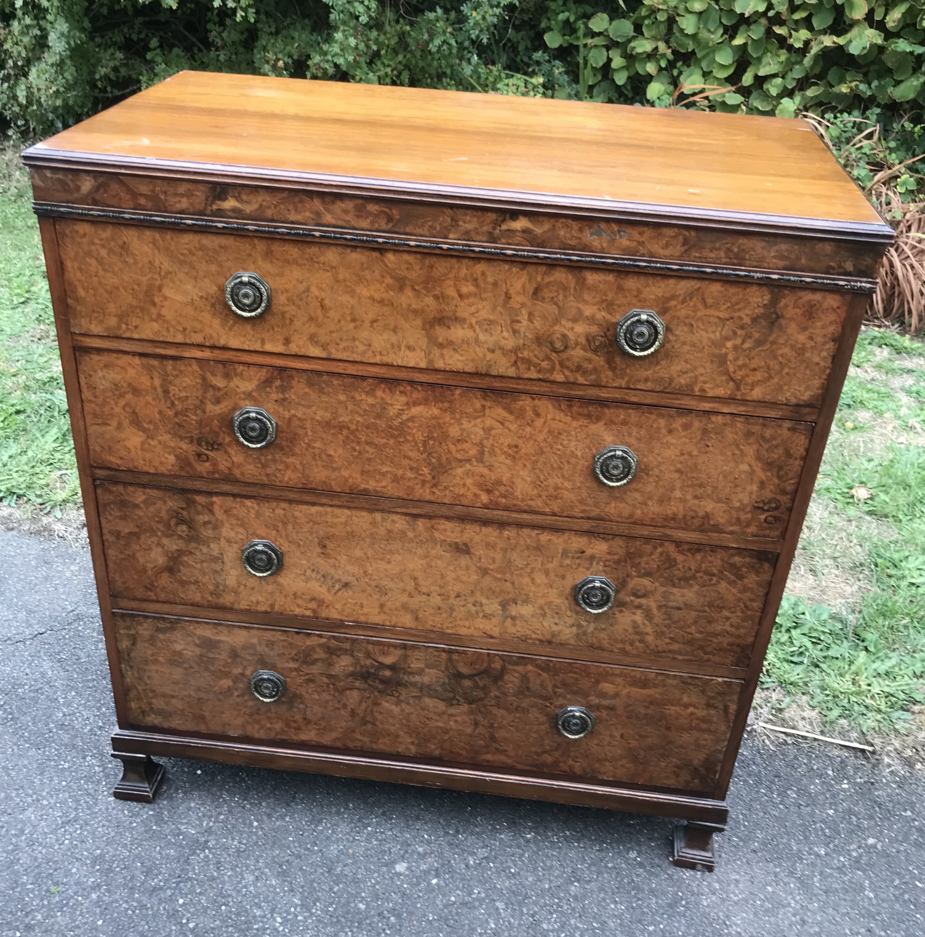 ANTIQUE WARING & GILLOW,BURR WALNUT CHEST OF DRAWERS