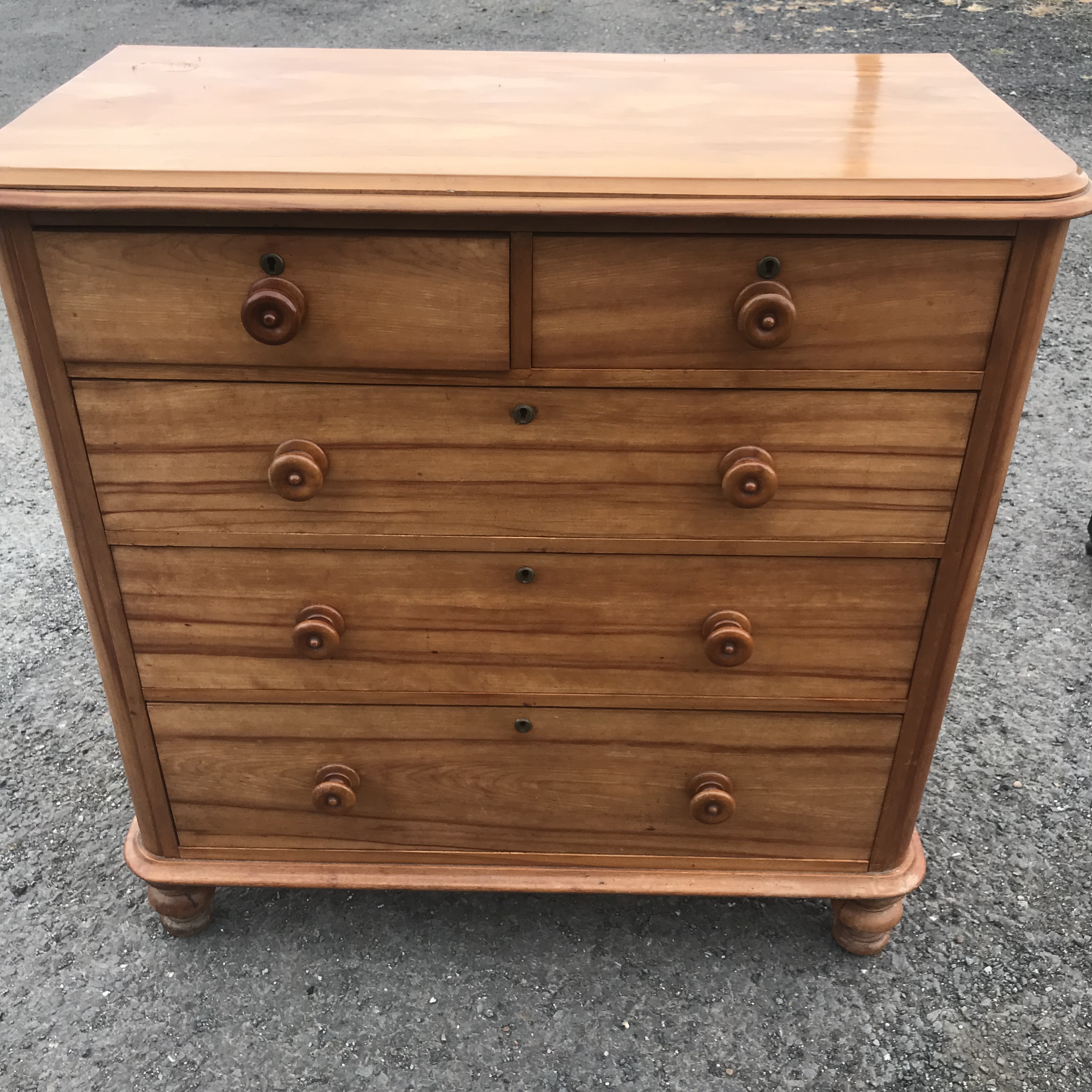 ANTIQUE VICTORIAN FRUITWOOD CHEST OF DRAWERS