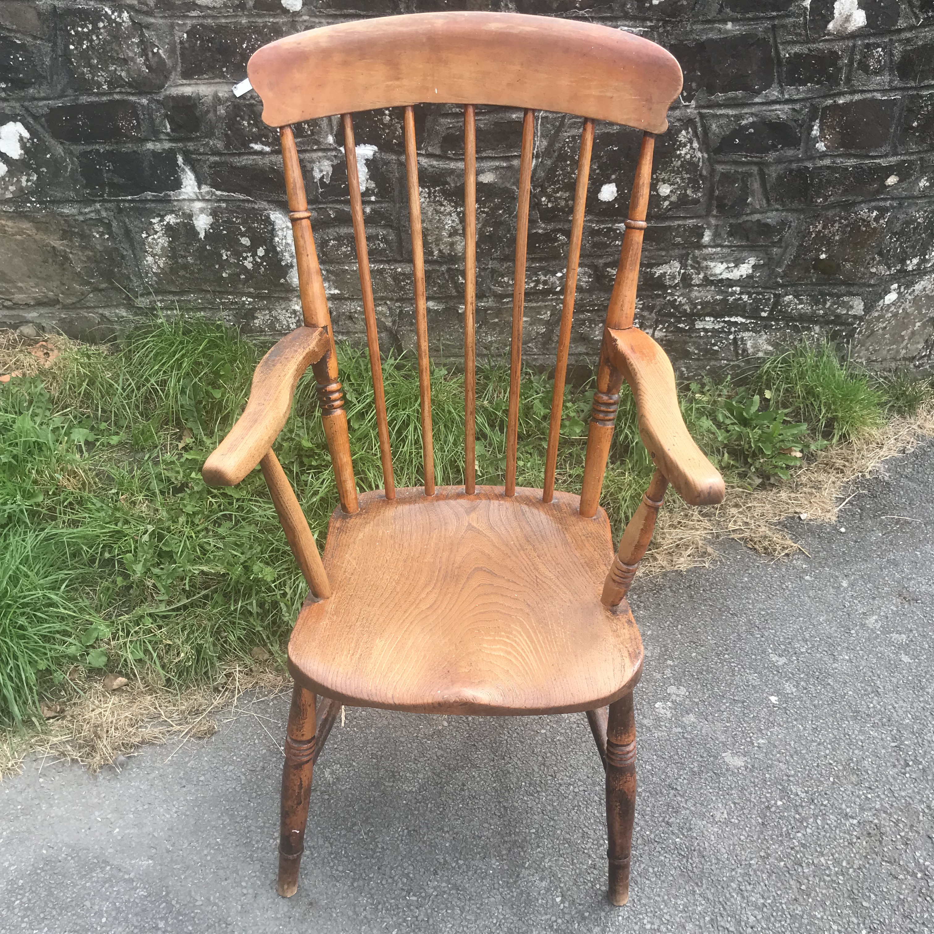 ANTIQUE VICTORIAN COUNTRY STICK BACK WINDSOR ARMCHAIR