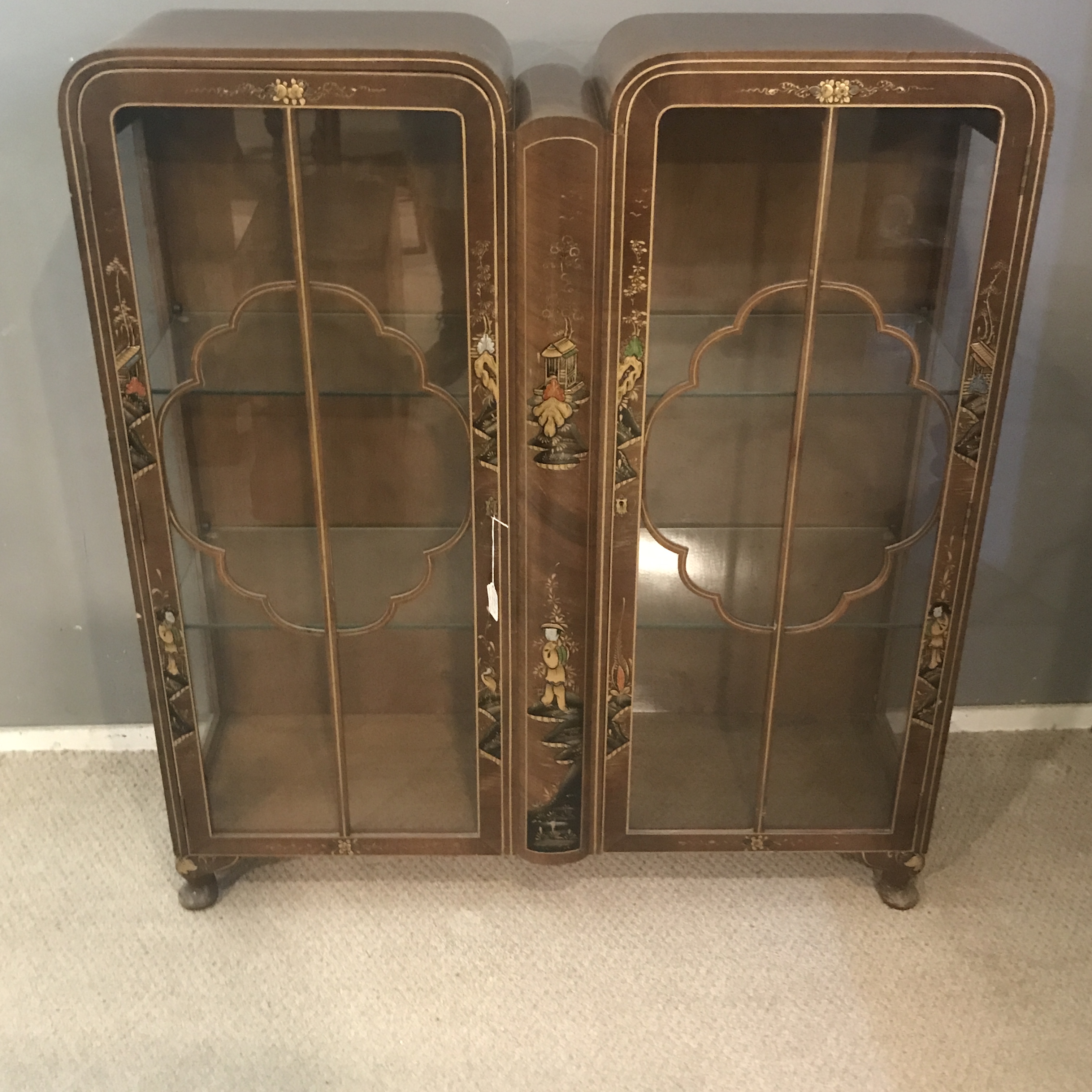 ANTIQUE CHINOISERIE DISPLAY CABINET