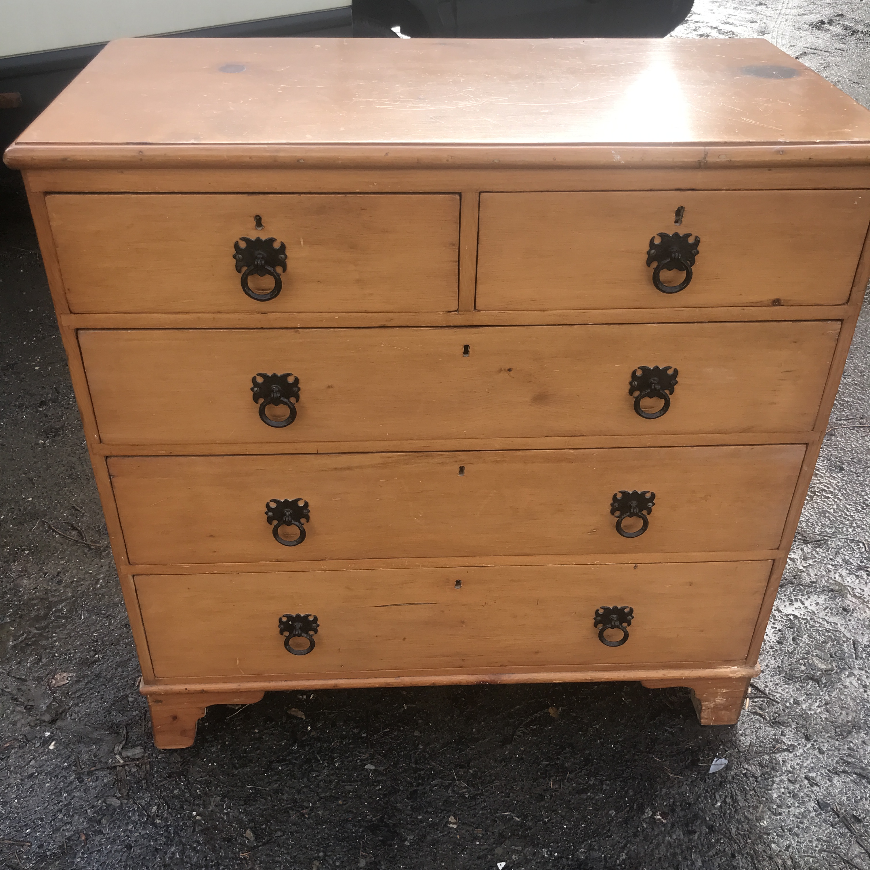 ANTIQUE VICTORIAN PINE CHEST OF DRAWERS