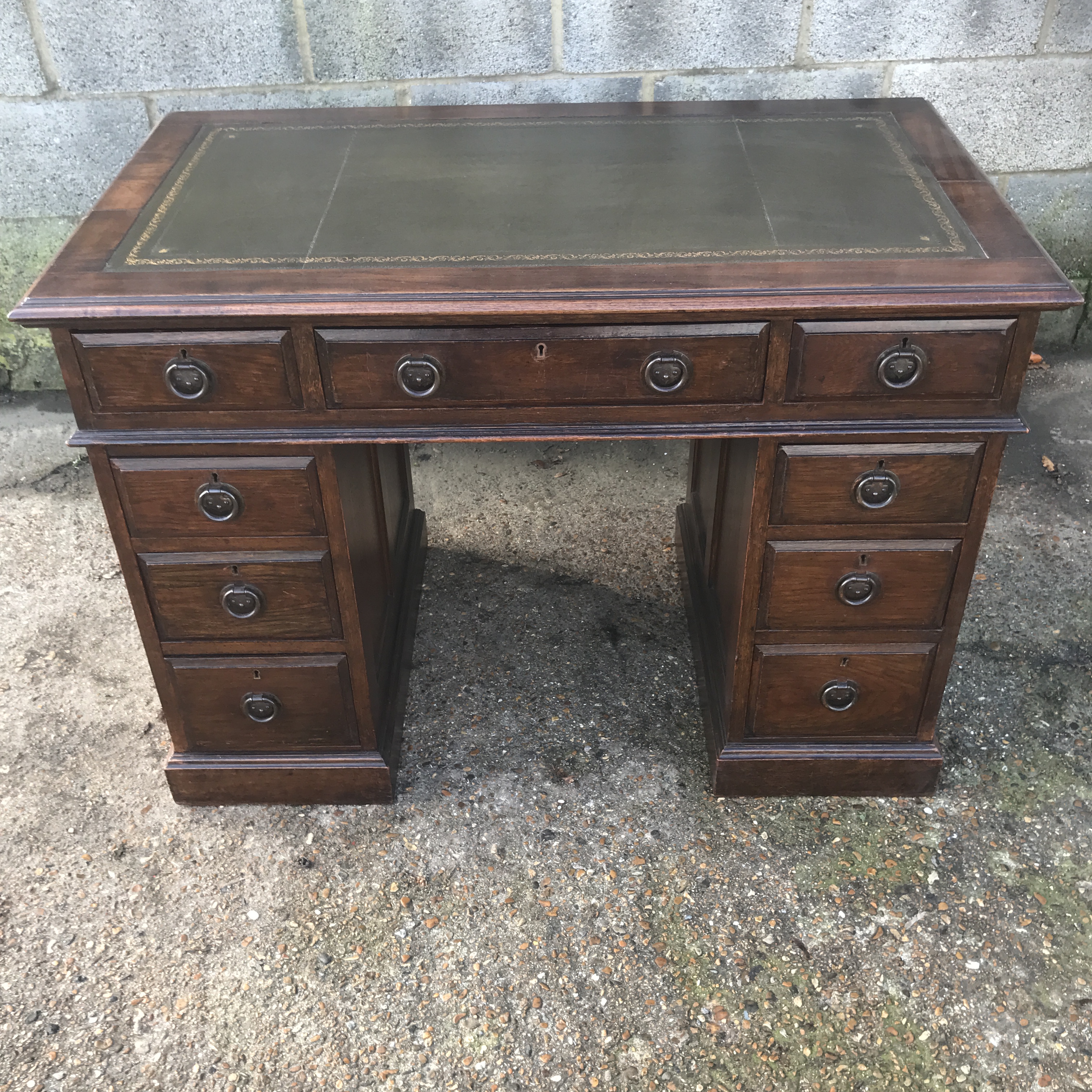 ANTIQUE ARTS & CRAFTS OAK PEDESTAL WRITING DESK