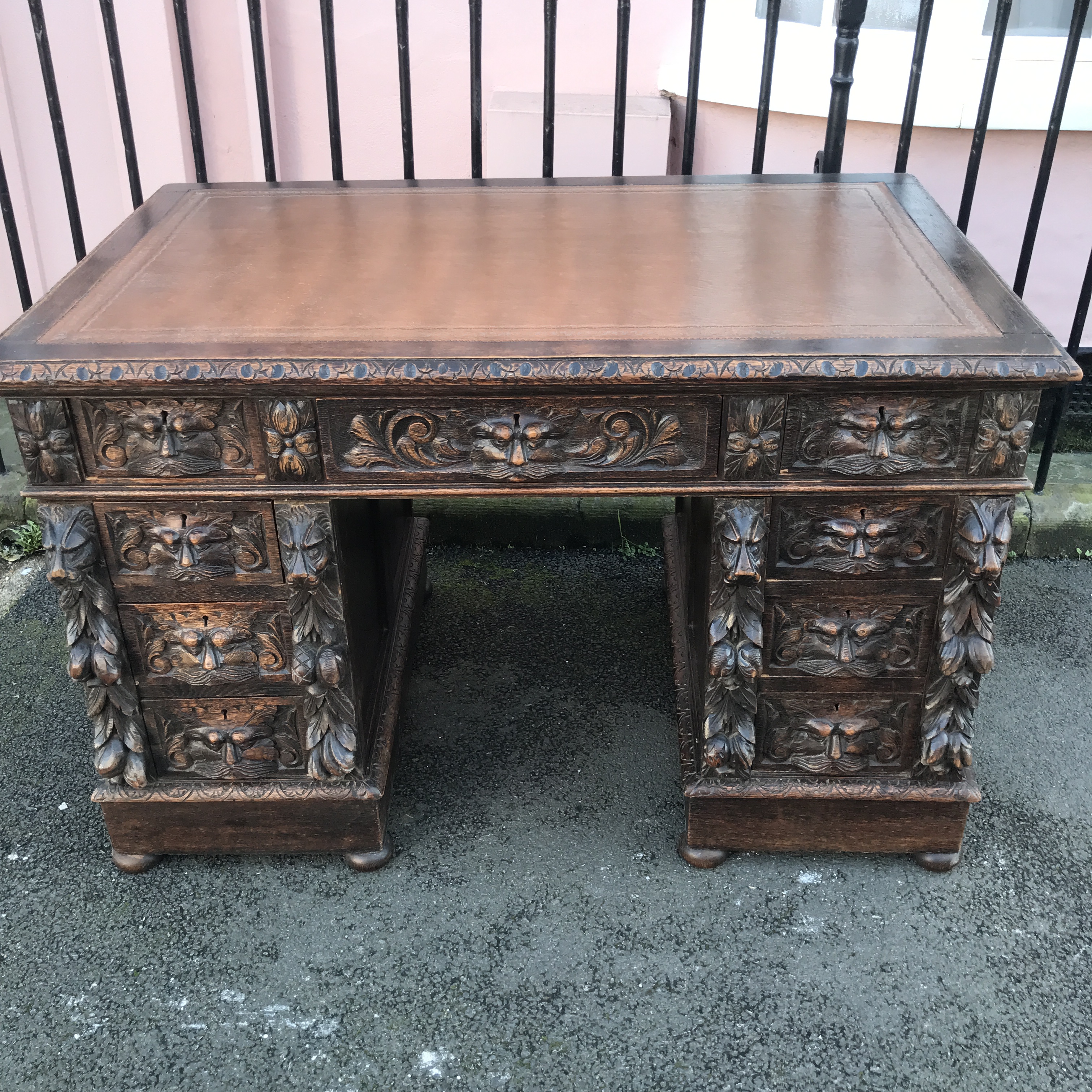 ANTIQUE VICTORIAN CARVED OAK PEDESESTAL WRITING DESK